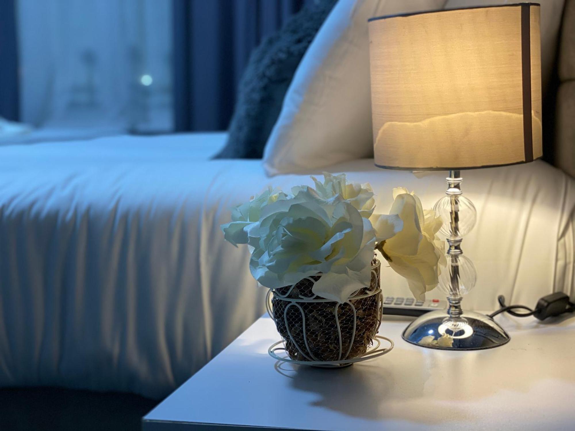 Park City Suites Hotel Манчестер Экстерьер фото